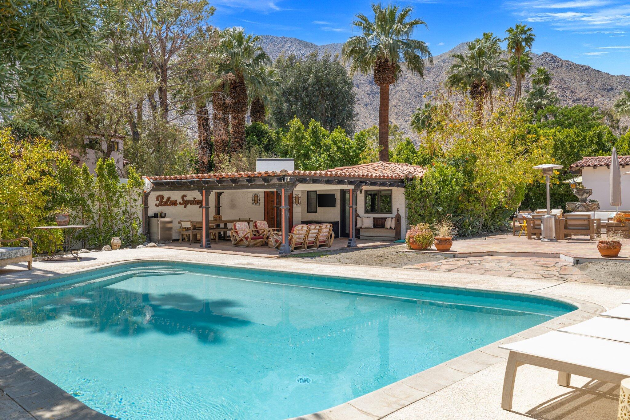 435 West Vereda Sur Palm Springs, CA 92262 - Photo 24 of 80 a view of a house with swimming pool and sitting area