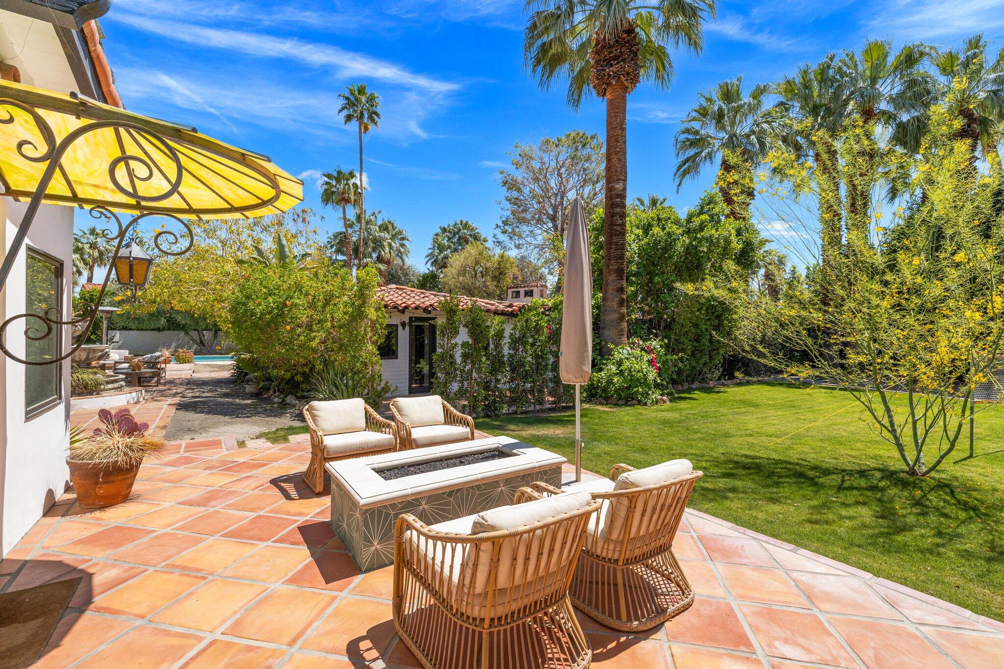 435 West Vereda Sur Palm Springs, CA 92262 - Photo 38 of 80 a view of an outdoor sitting area with furniture and garden
