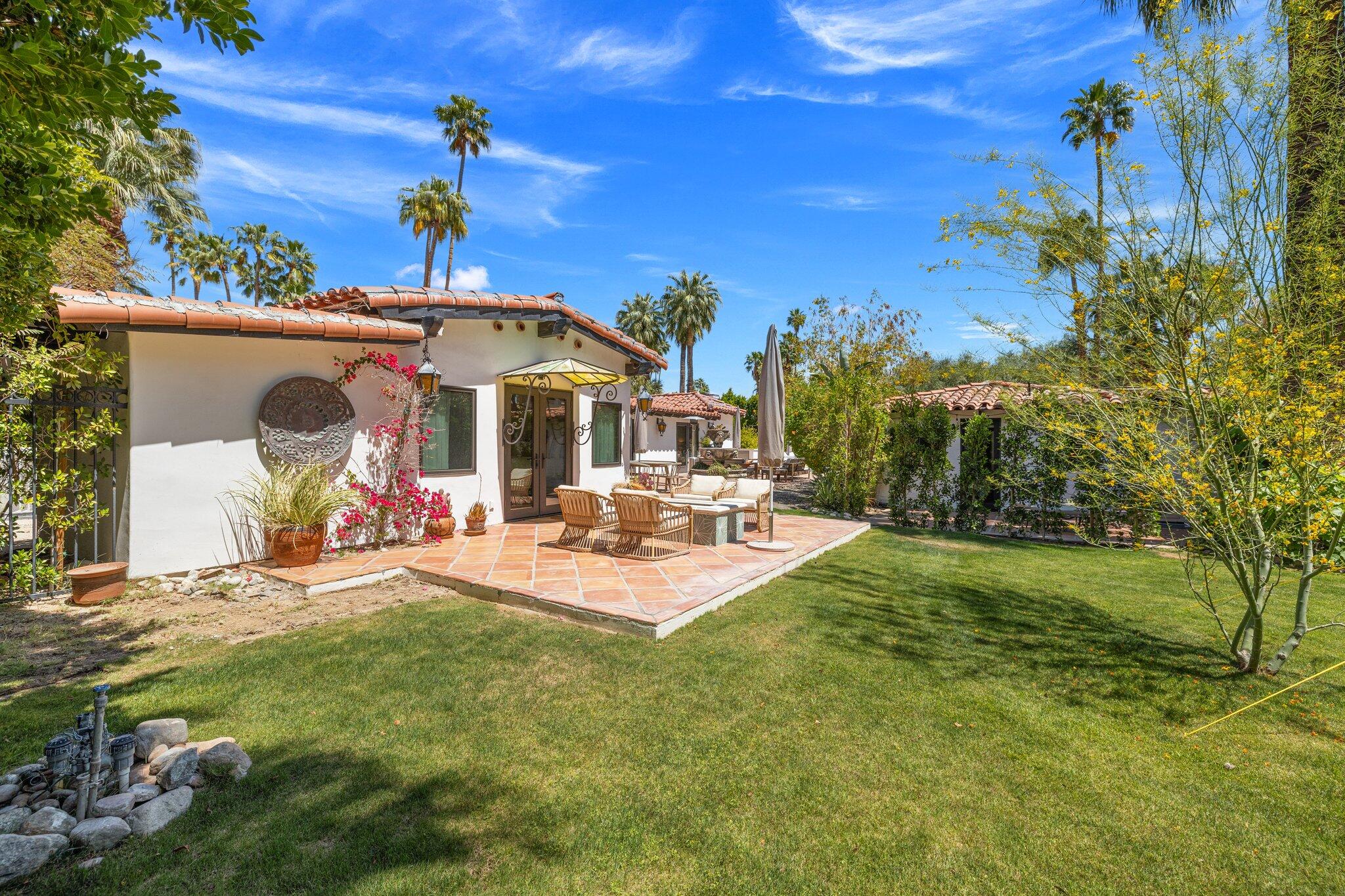435 West Vereda Sur Palm Springs, CA 92262 - Photo 40 of 80 a view of a house with backyard and sitting area