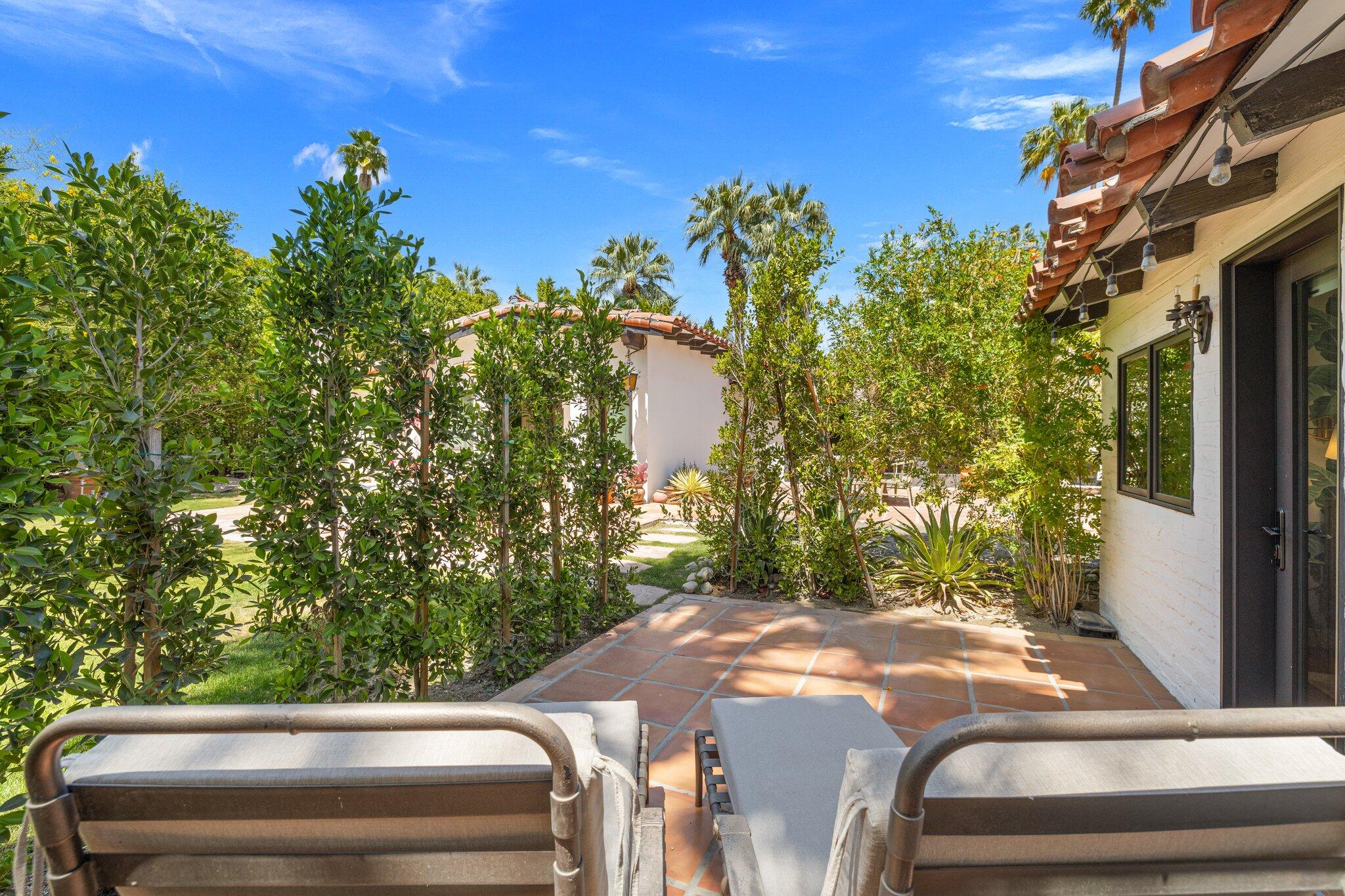 435 West Vereda Sur Palm Springs, CA 92262 - Photo 45 of 80 45-web-or-mls-2H8A3921