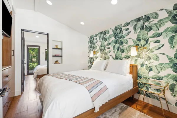 $20,000 | 435 West Vereda Sur, Palm Springs, CA 92262