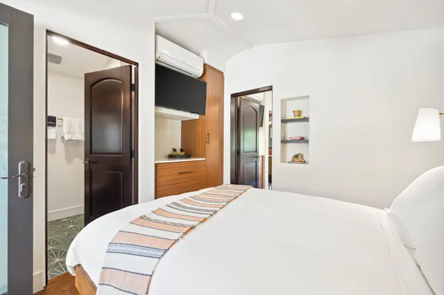 $20,000 | 435 West Vereda Sur, Palm Springs, CA 92262