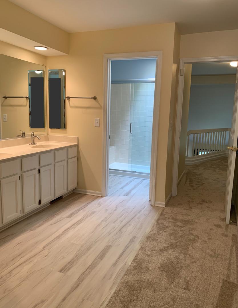 946 Shoreline Road, Unit 905 Lake Barrington, IL 60010 - Photo 9 of 17 Gallery Image 9