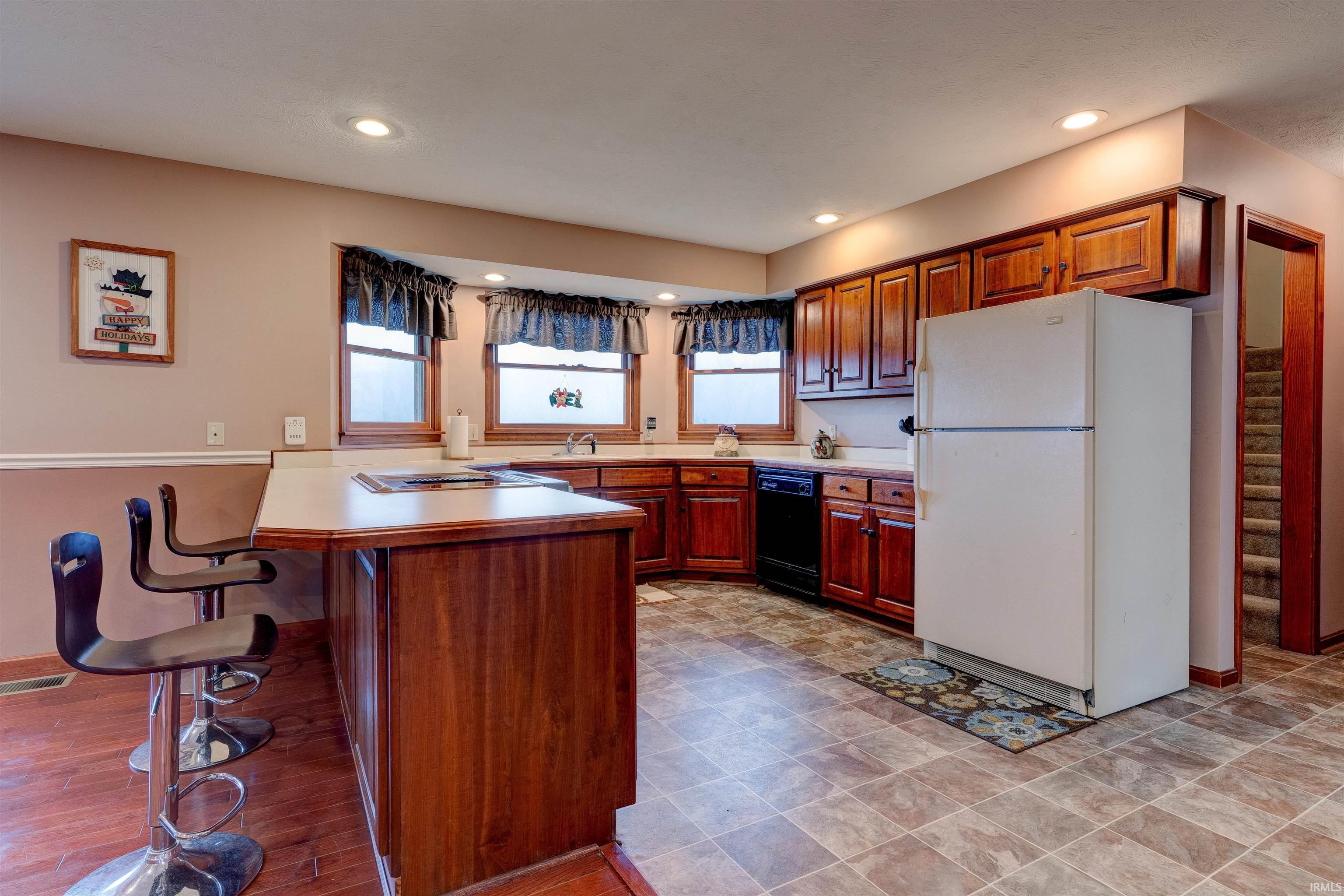 6010 Shiloh Road Tell City, IN 47586 - Photo 6 of 22