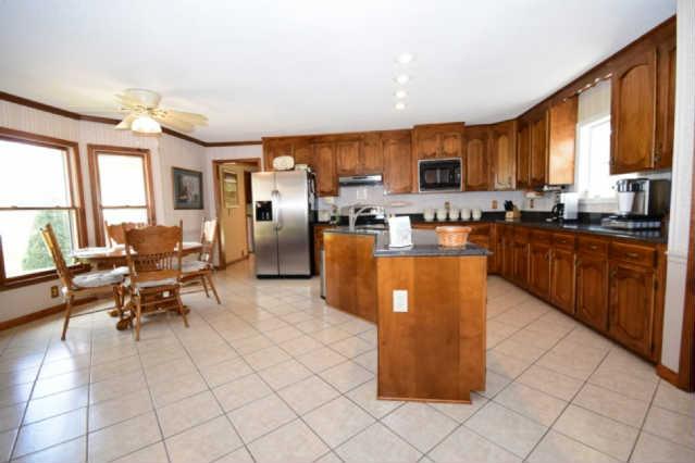 5129 Baker Road Murfreesboro, TN 37129 - Photo 6 of 20 Tremendous kitchen with island, stainless appliances, and 2 pantrys!