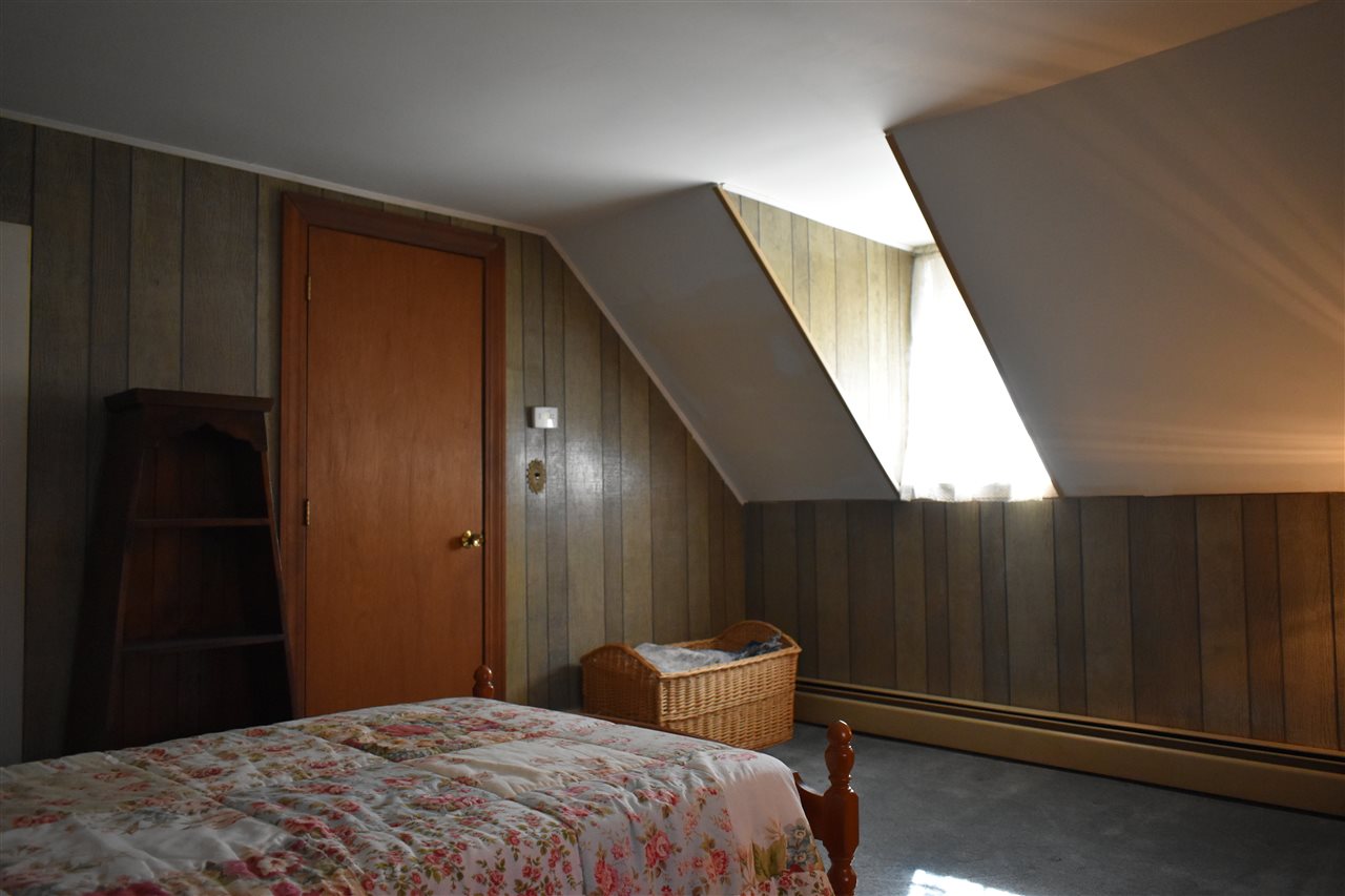 106 Robinson Road Hudson, NH 03051 - Photo 26 of 39 Gallery Image 26