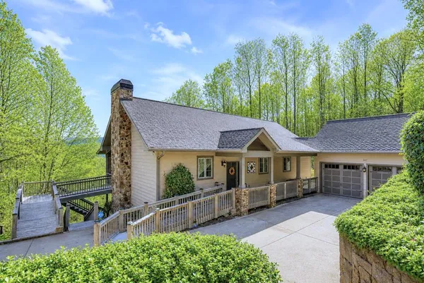 $550,000 | 197 Eagles View Road, Hayesville, NC 28904