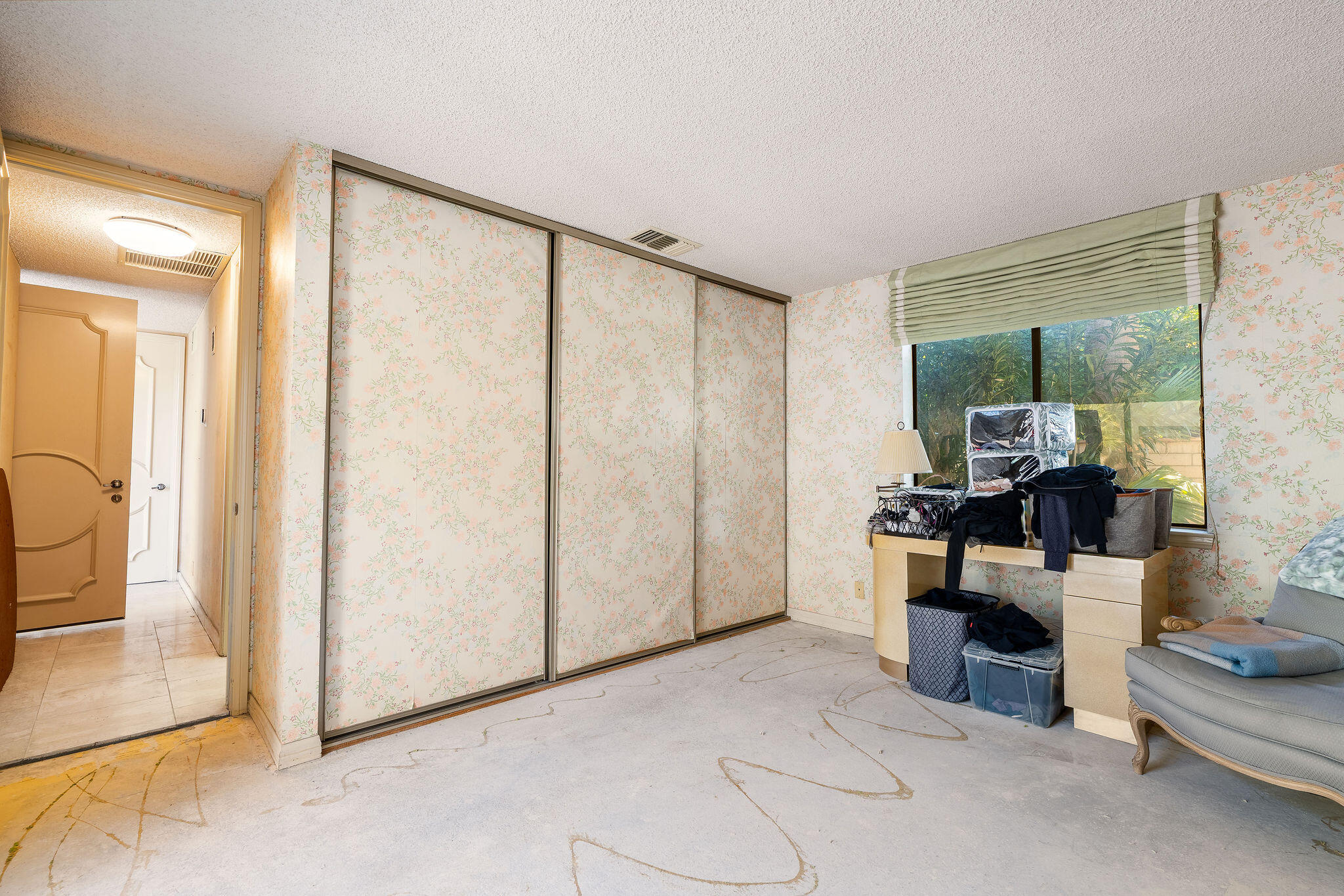 62 Sierra Madre Way Rancho Mirage, CA 92270 - Photo 31 of 46 a view of a livingroom with furniture