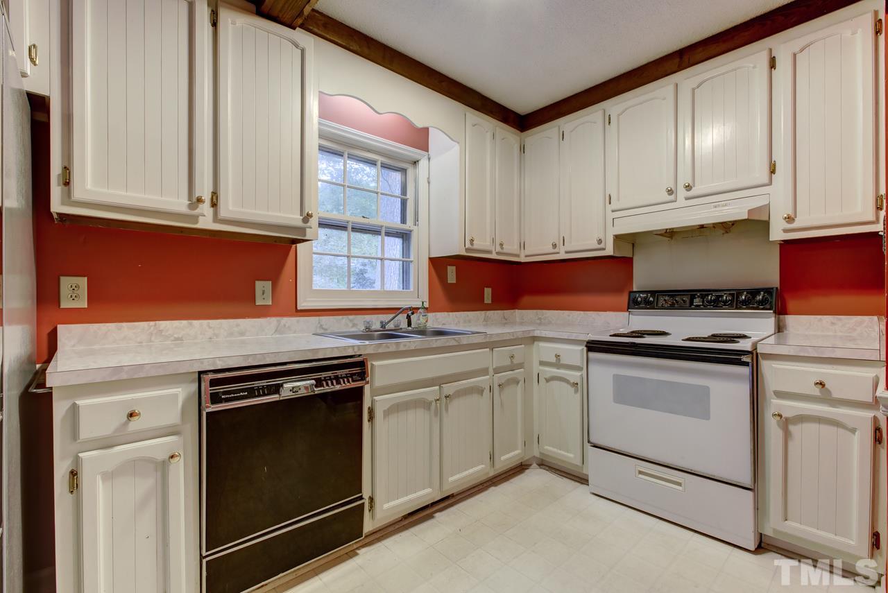 402 Hillcrest Road Apex, NC 27502 - Photo 11 of 15 Gallery Image 11