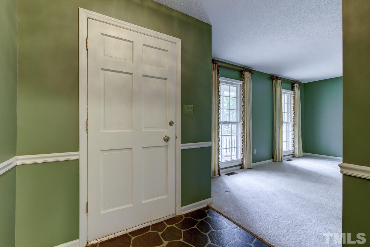 402 Hillcrest Road Apex, NC 27502 - Photo 7 of 15 Gallery Image 7