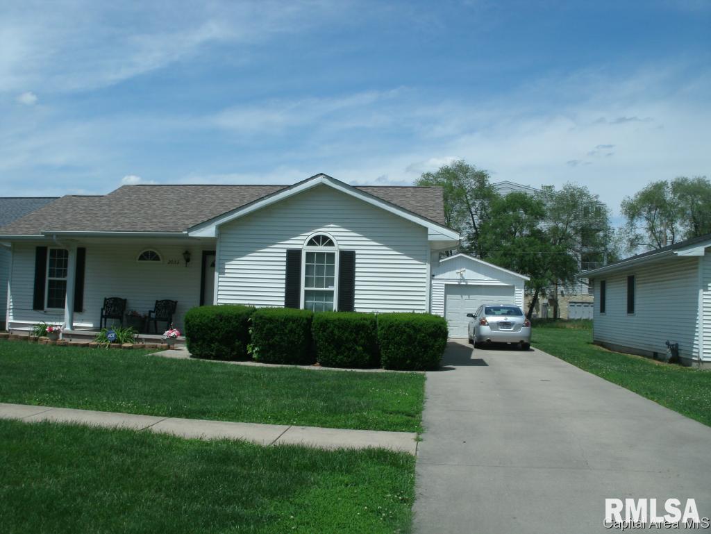 2033 East Adams Street Springfield, IL 62703 - Photo 2 of 16