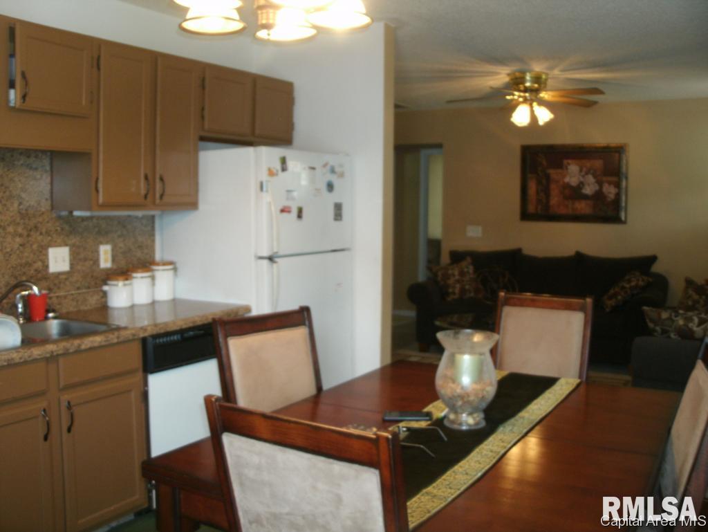 2033 East Adams Street Springfield, IL 62703 - Photo 7 of 16