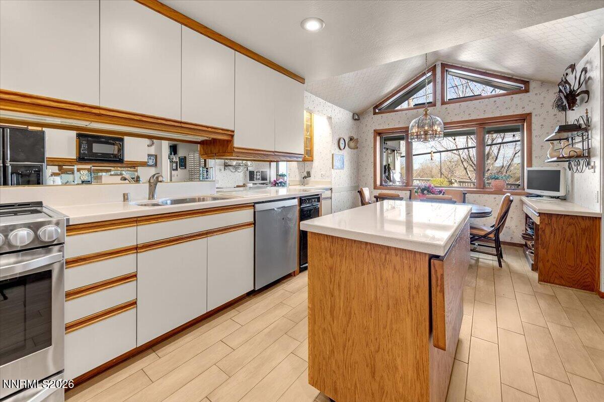 100 Moore Lane Reno, NV 89509 - Photo 17 of 68 18-018