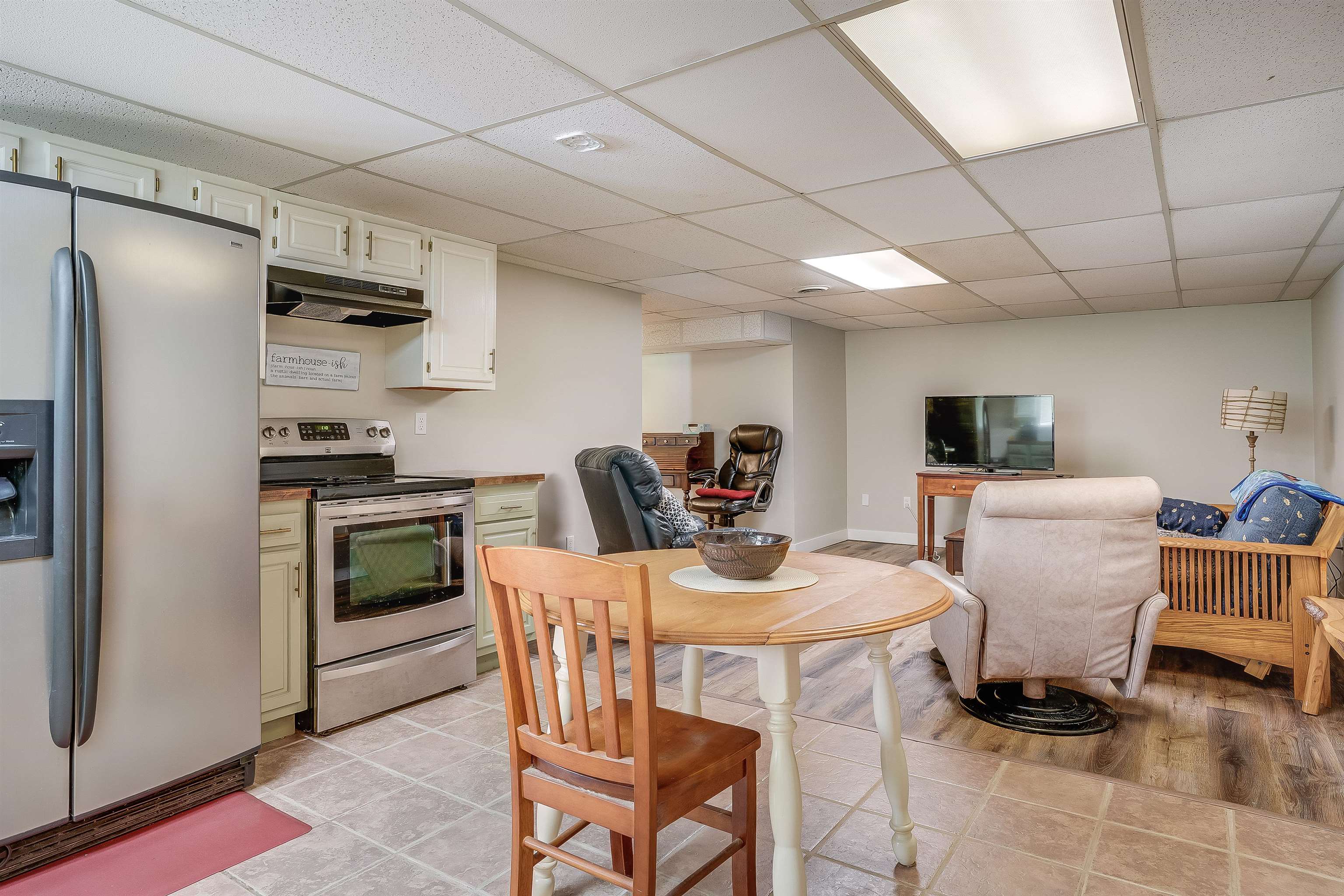 122 Olesen Road Derry, NH 03038 - Photo 27 of 42