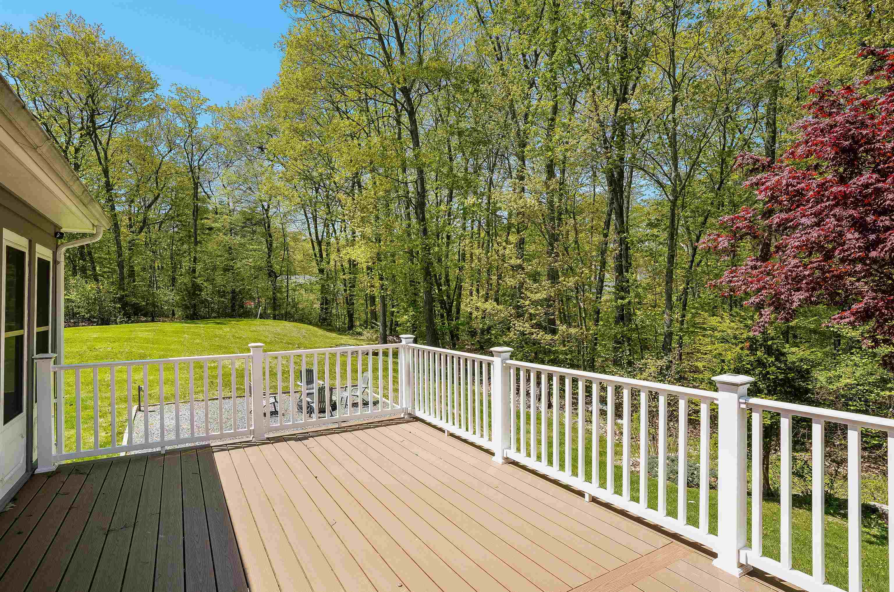 122 Olesen Road Derry, NH 03038 - Photo 34 of 42