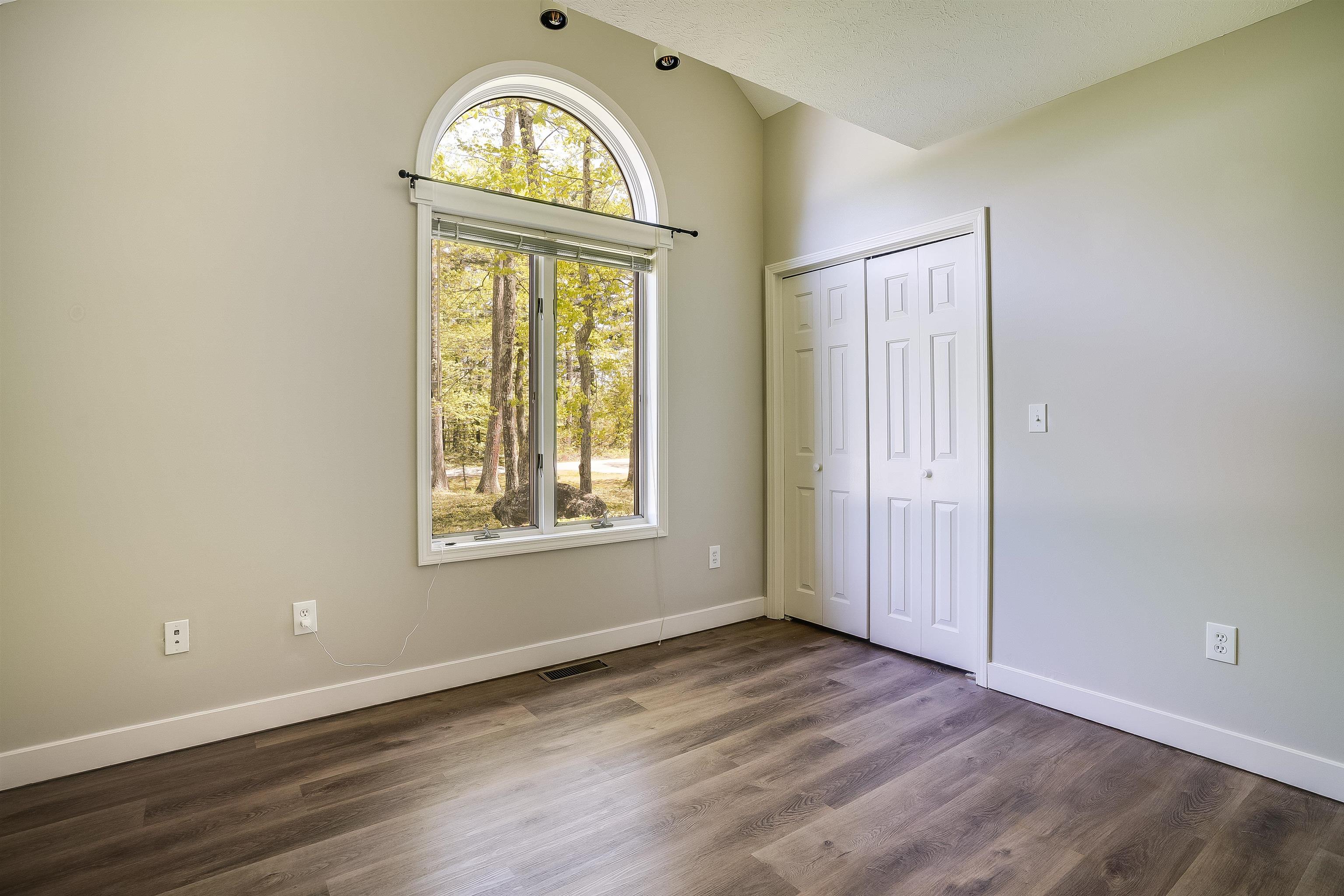 122 Olesen Road Derry, NH 03038 - Photo 40 of 42