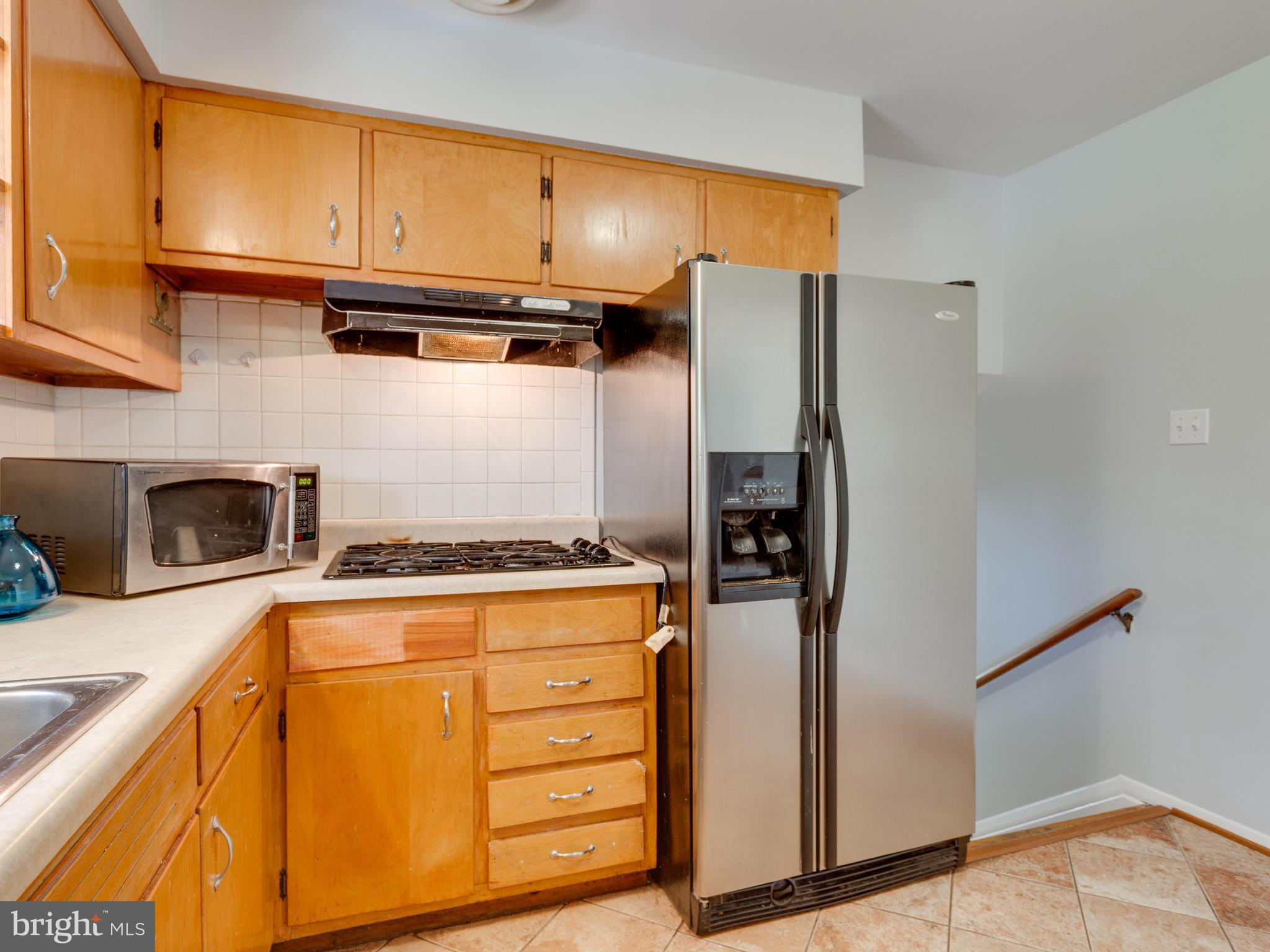 5213 Inverchapel Road Springfield, VA 22151 - Photo 12 of 29 Kitchen