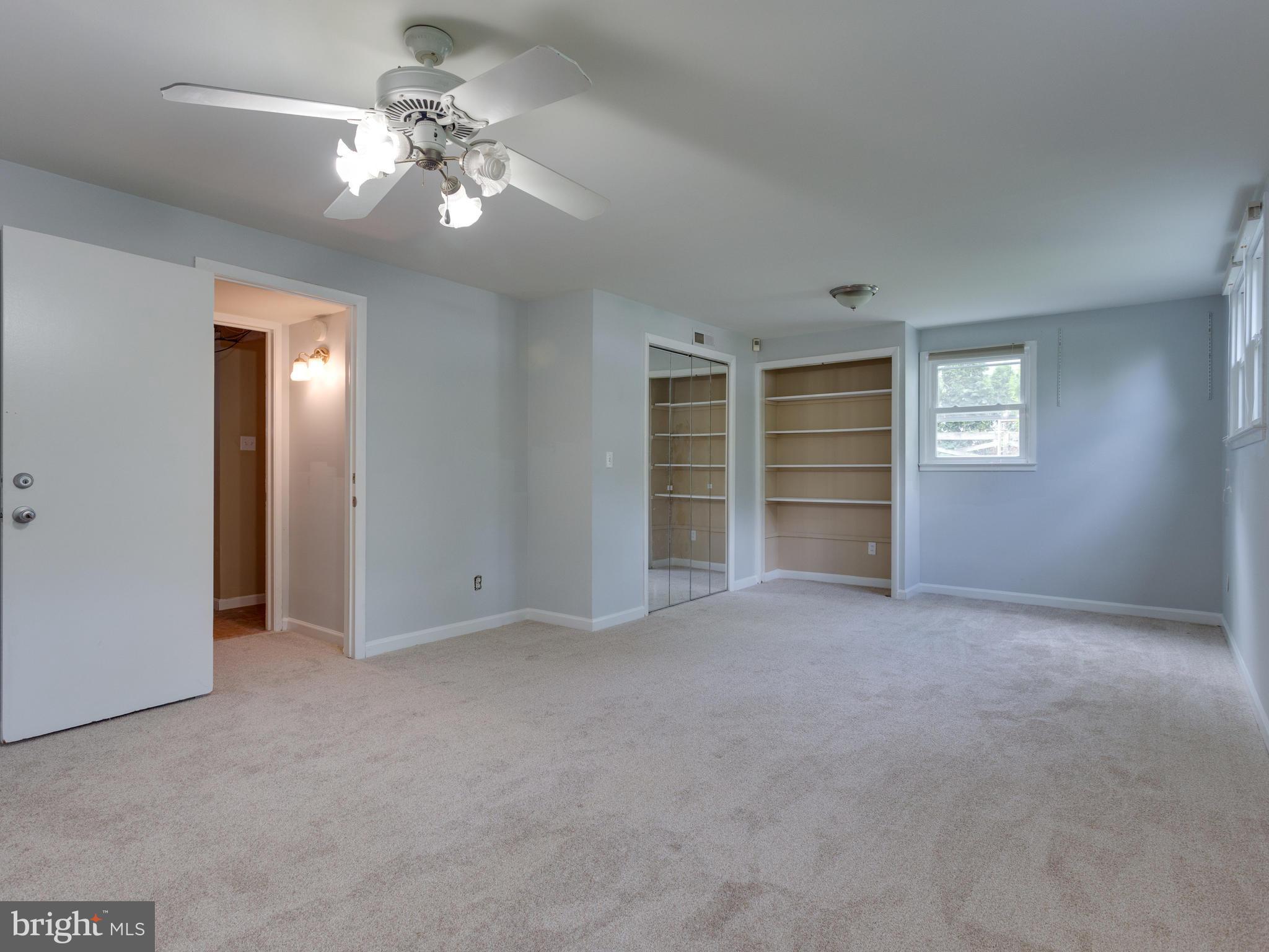5213 Inverchapel Road Springfield, VA 22151 - Photo 13 of 29 Bedroom (Master)