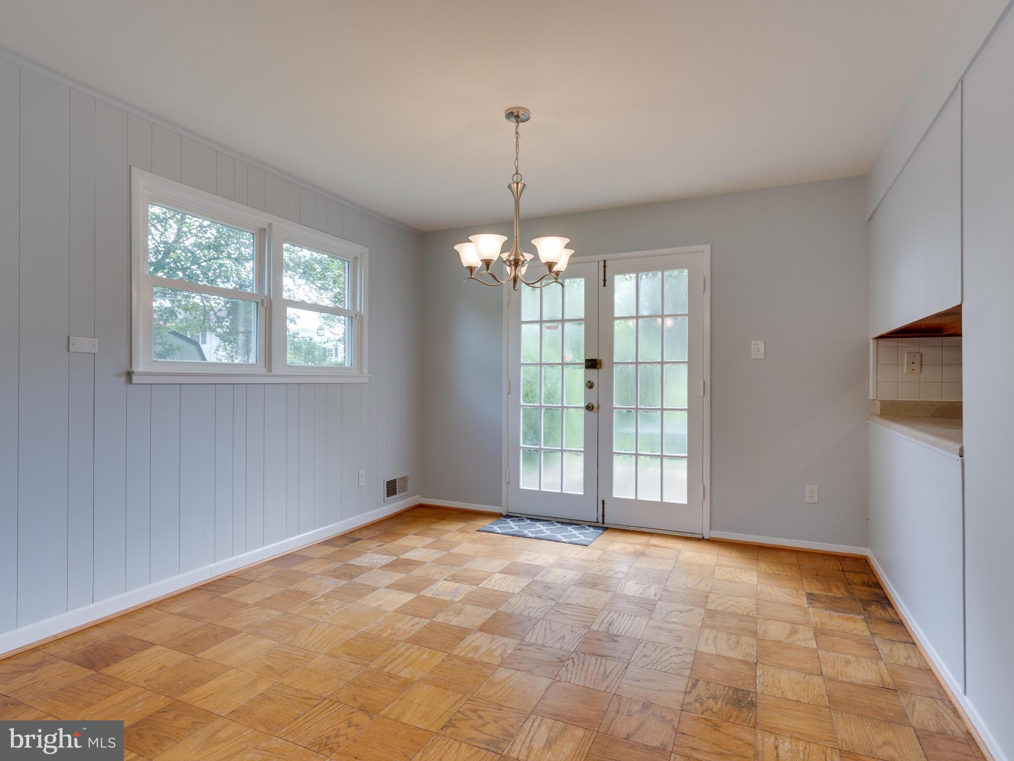 5213 Inverchapel Road Springfield, VA 22151 - Photo 9 of 29 Dining Room