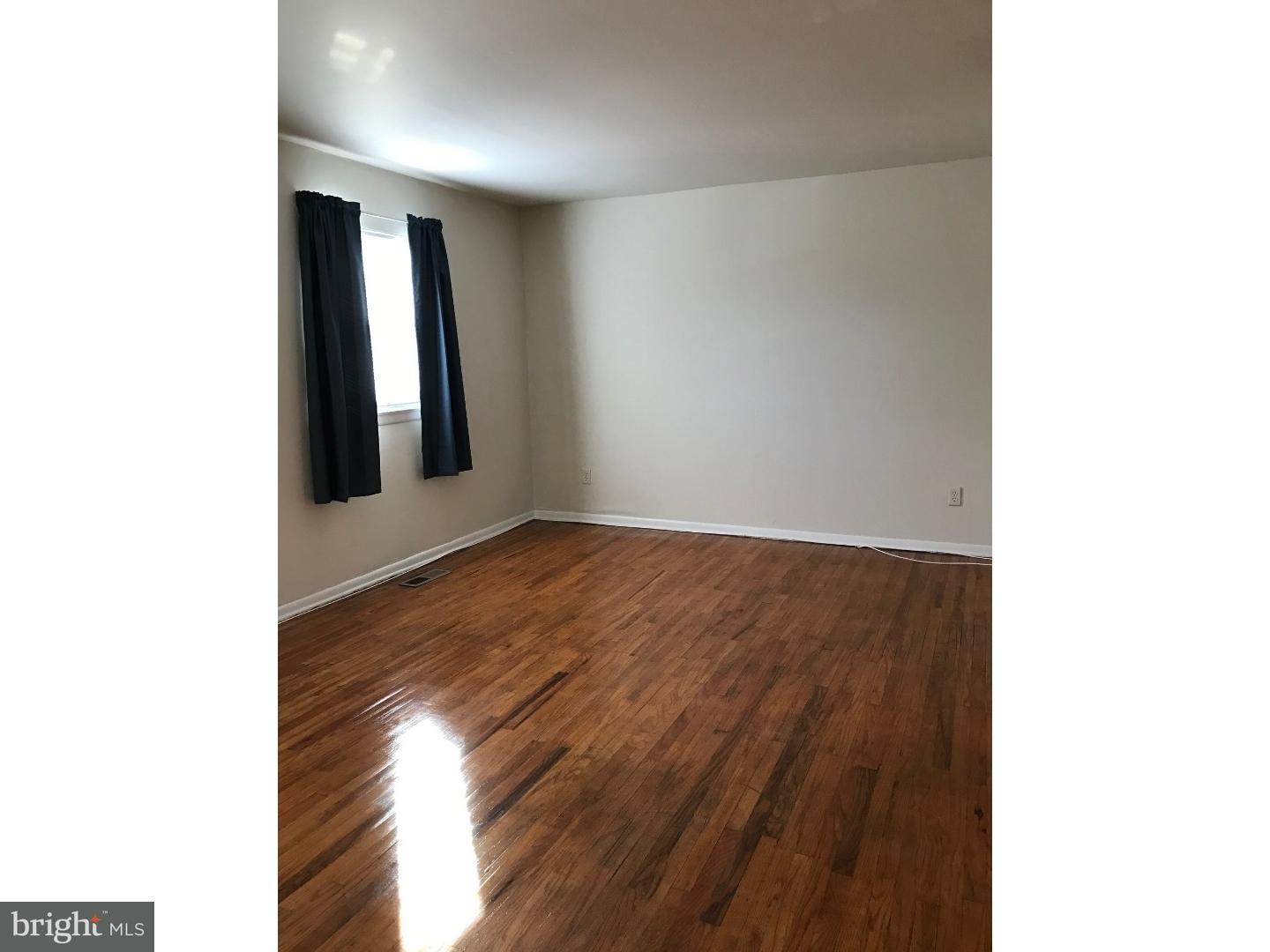 12532 Torrey Road Philadelphia, PA 19154 - Photo 5 of 10 Unit #1