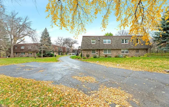 $184,900 | 520 6th Avenue West, Unit 8, West Fargo, ND 58078