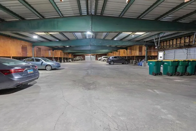 $184,900 | 520 6th Avenue West, Unit 8, West Fargo, ND 58078