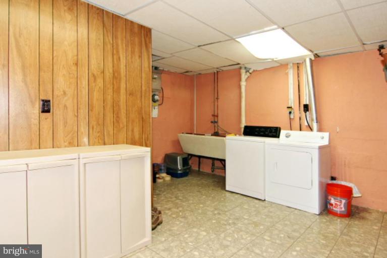 22 Murdock Road Baltimore, MD 21212 - Photo 14 of 19 Laundry Area 1