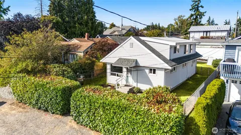 $749,000 | 724 North 104th Street, Seattle, WA 98133