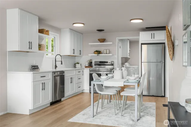 $749,000 | 724 North 104th Street, Seattle, WA 98133