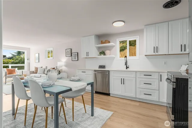 $749,000 | 724 North 104th Street, Seattle, WA 98133