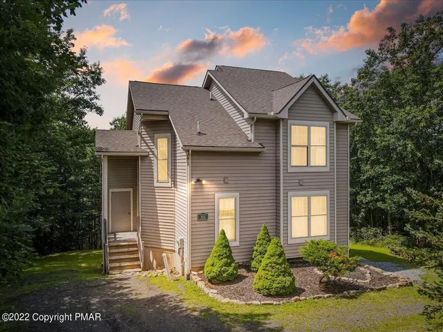 $399,000 | 403 Upper Deer Valley Road, Tannersville, PA 18372
