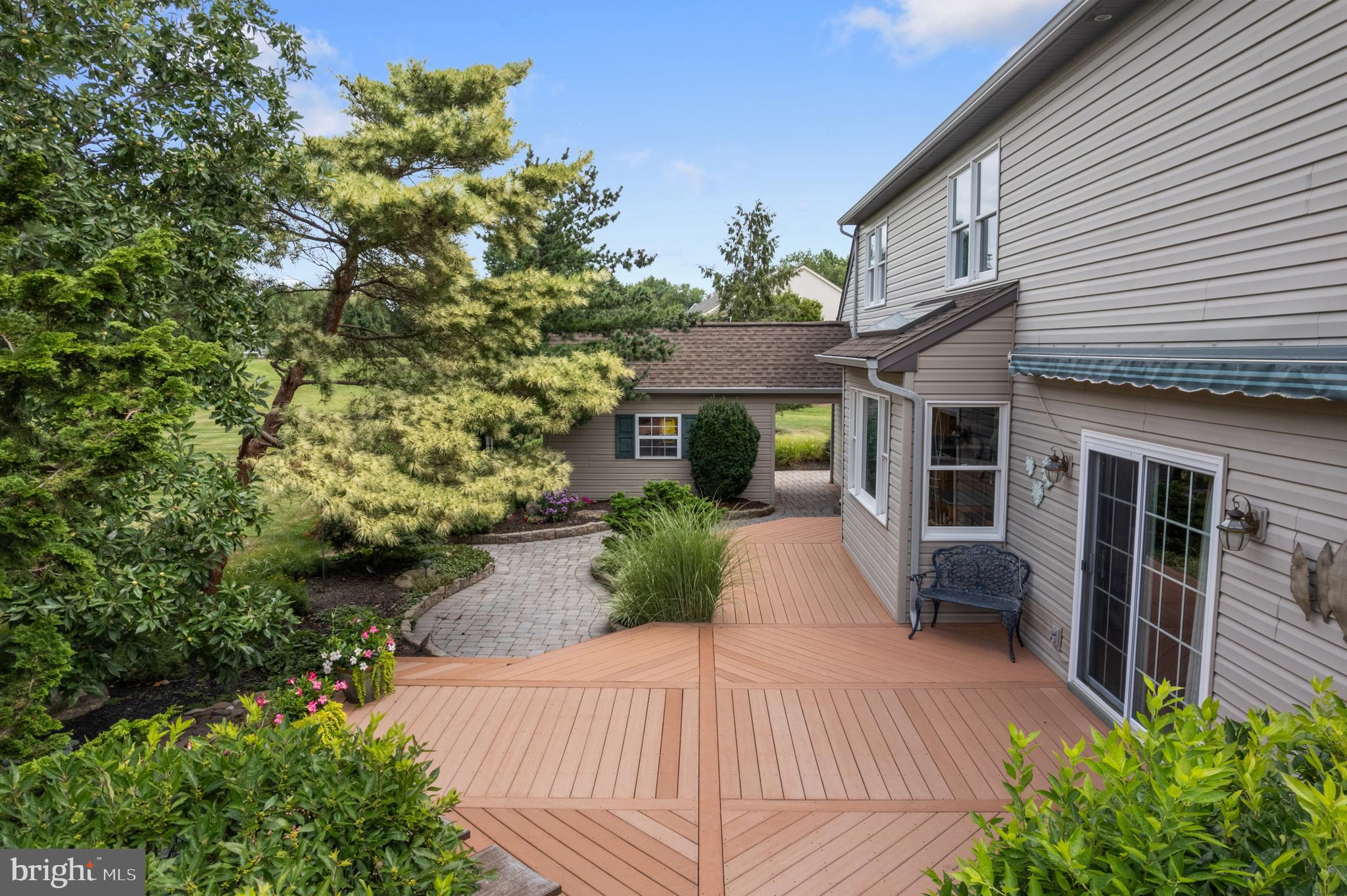 1010 Branch Mill Road Telford, PA 18969 - Photo 48 of 74 a front view of a house with garden