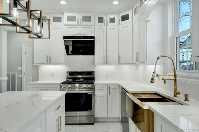 $1,498,000 | 2105 Hoffman Avenue, Elmont, NY 11003