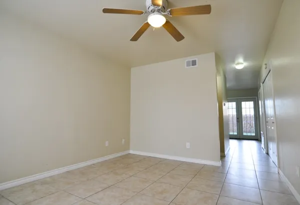 $925 | 2912 Prairie Flower Circle, Unit D, Bryan, TX 77802
