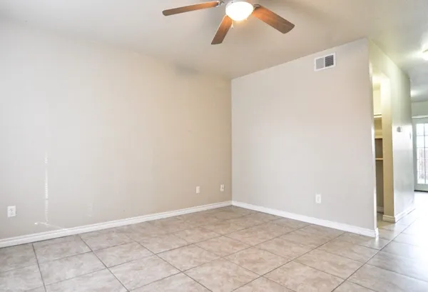 $925 | 2912 Prairie Flower Circle, Unit D, Bryan, TX 77802