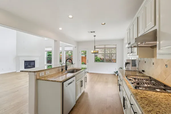$3,950 | 12604 Tierra Grande Trail, Austin, TX 78732