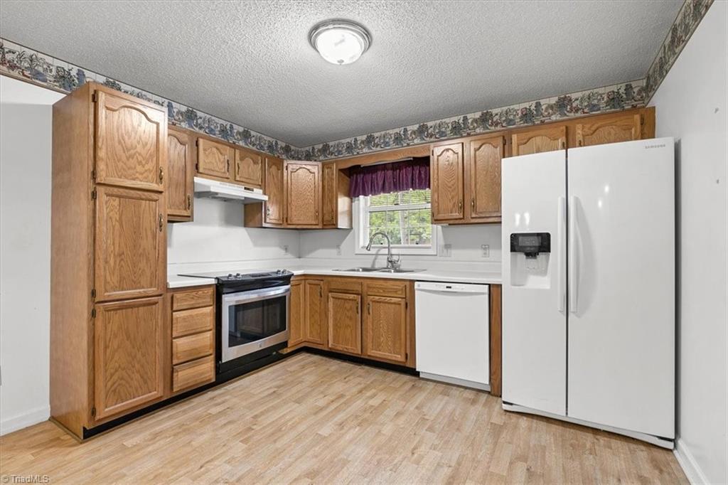 930 Liberty Road Archdale, NC 27263 - Photo 17 of 32 Gallery Image 17