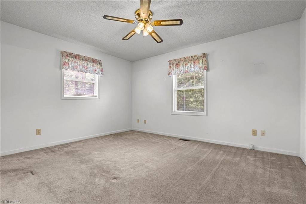 930 Liberty Road Archdale, NC 27263 - Photo 27 of 32 Gallery Image 27