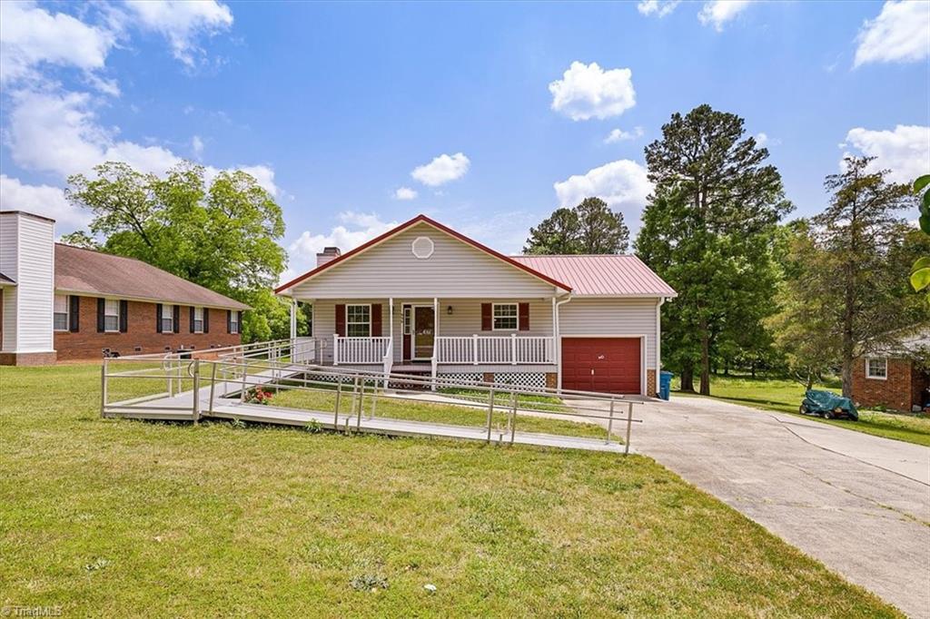930 Liberty Road Archdale, NC 27263 - Photo 5 of 32 Gallery Image 5