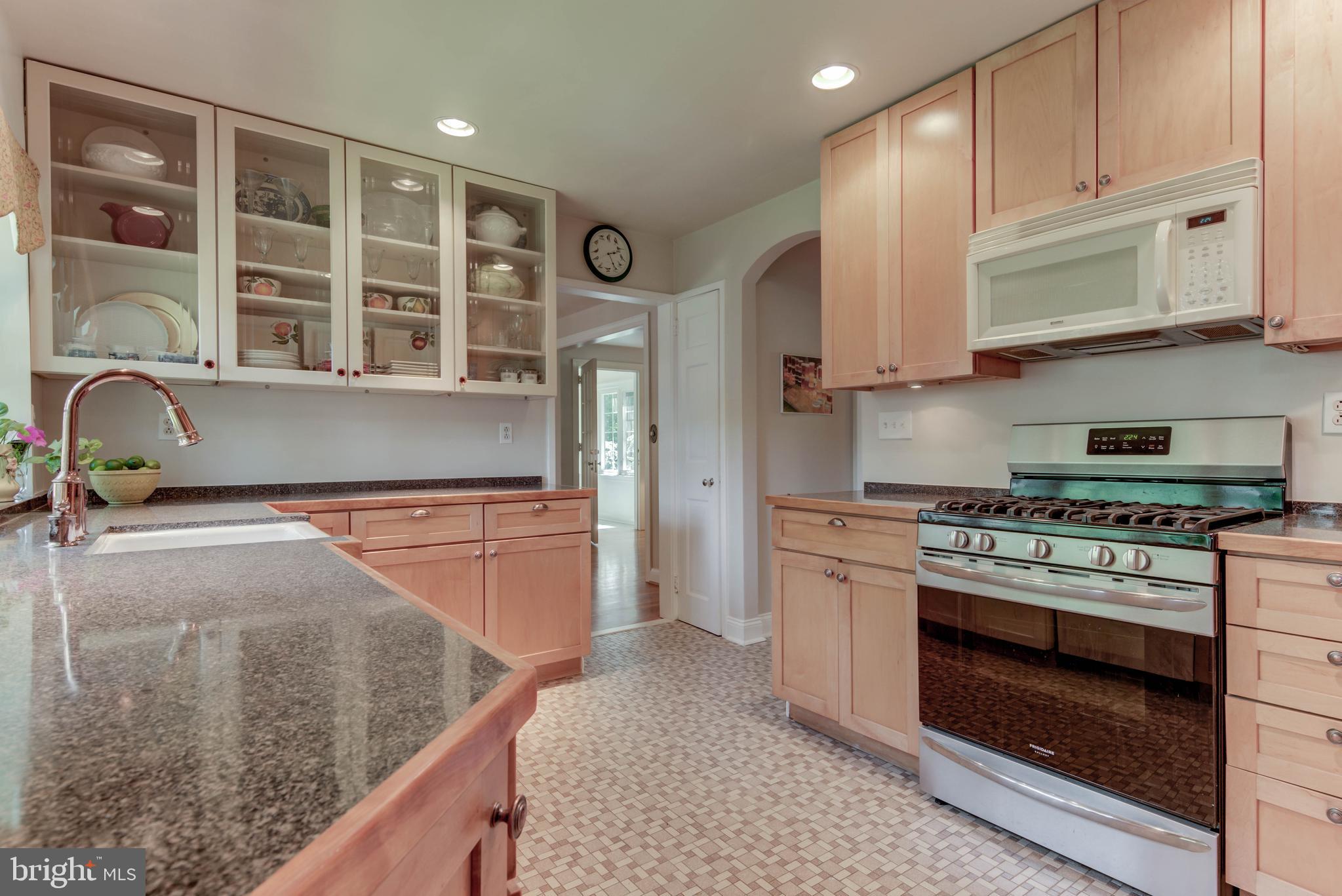 217 N Road Wilmington, DE 19809 - Photo 16 of 33 Kitchen