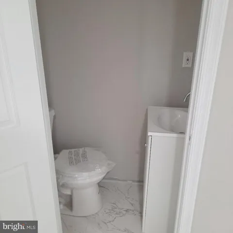 $1,100 | 566 Sentner Street, Unit B, Philadelphia, PA 19120