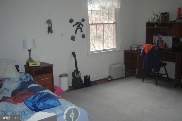 17751 Cattail Road Poolesville, MD 20837 - Photo 15 of 30 Bedroom #1