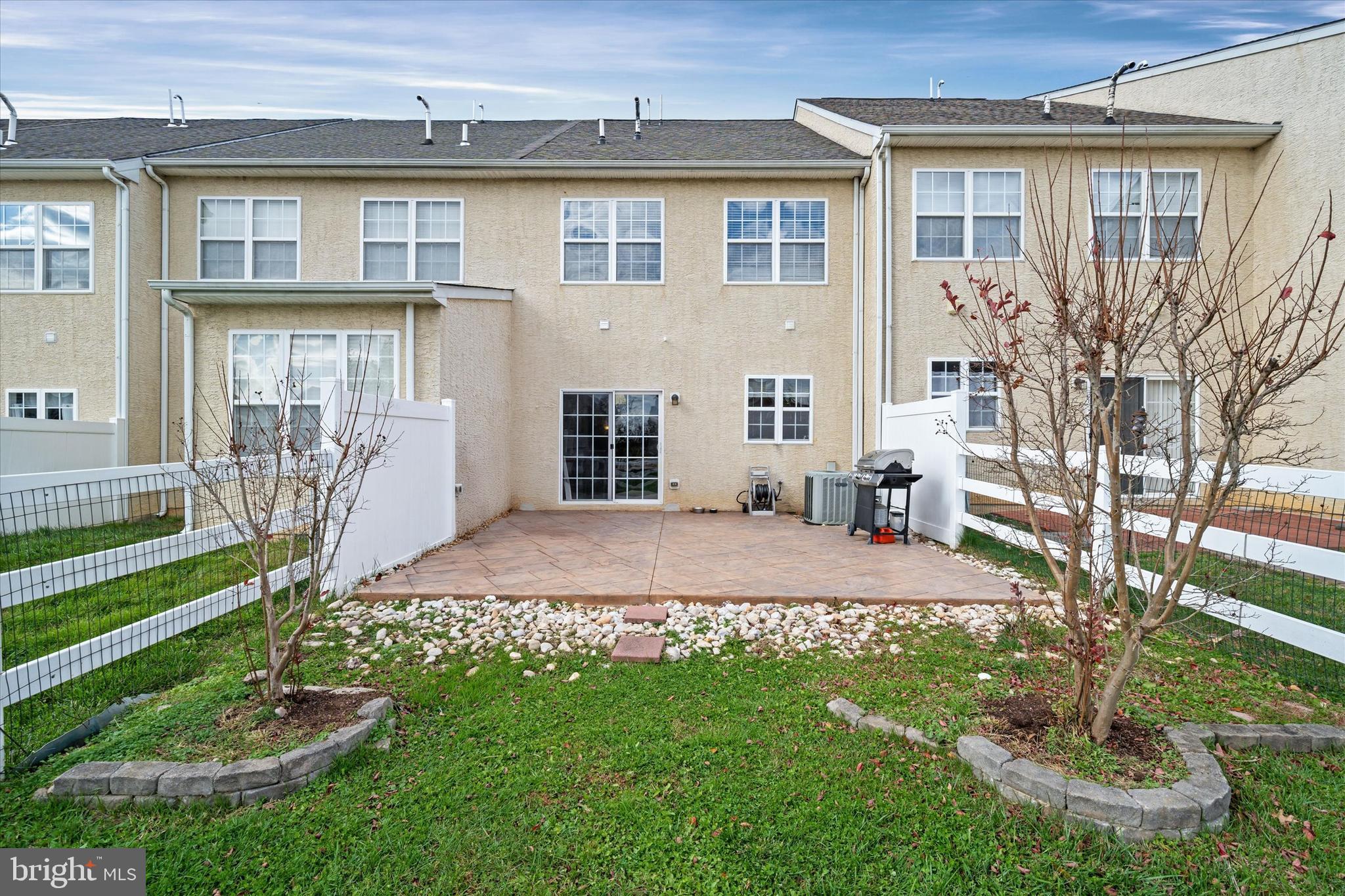 128 Springfield Circle Middletown, DE 19709 - Photo 19 of 22 a front view of a house with a yard