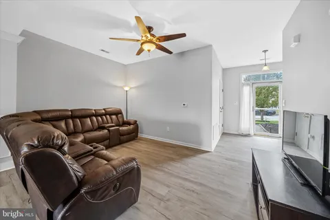 $349,900 | 128 Springfield Circle, Middletown, DE 19709