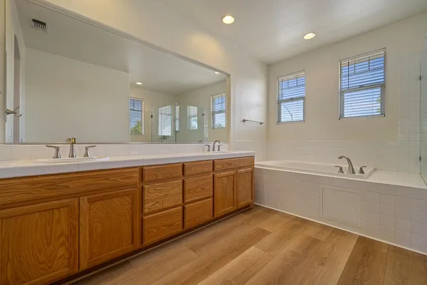 $699,950 | 847 Iberis Way, Tracy, CA 95376