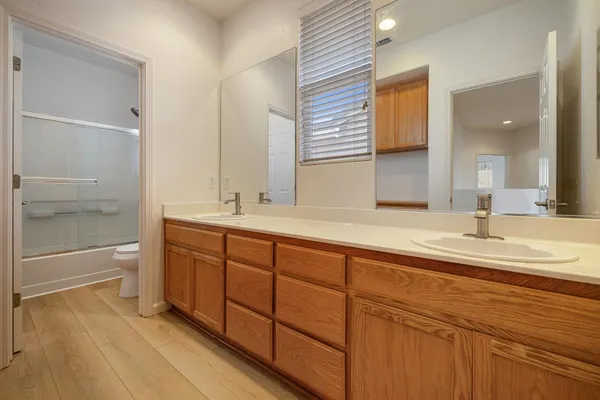 $699,950 | 847 Iberis Way, Tracy, CA 95376
