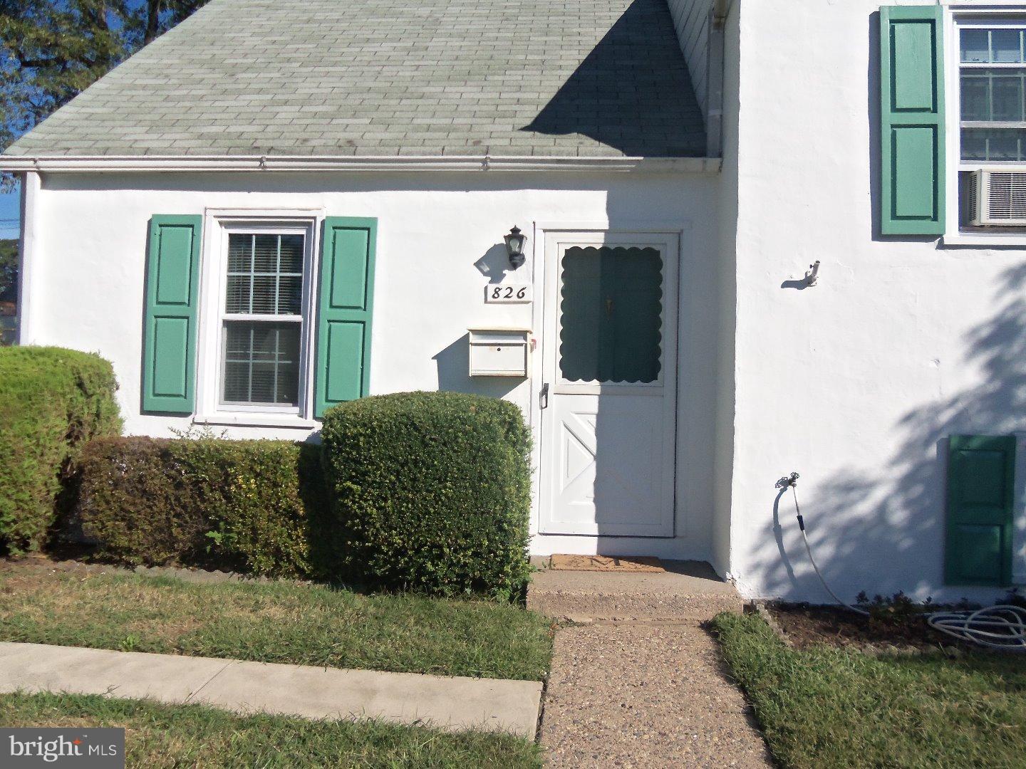 826 East Cathedral Road Philadelphia, PA 19128 - Photo 3 of 25