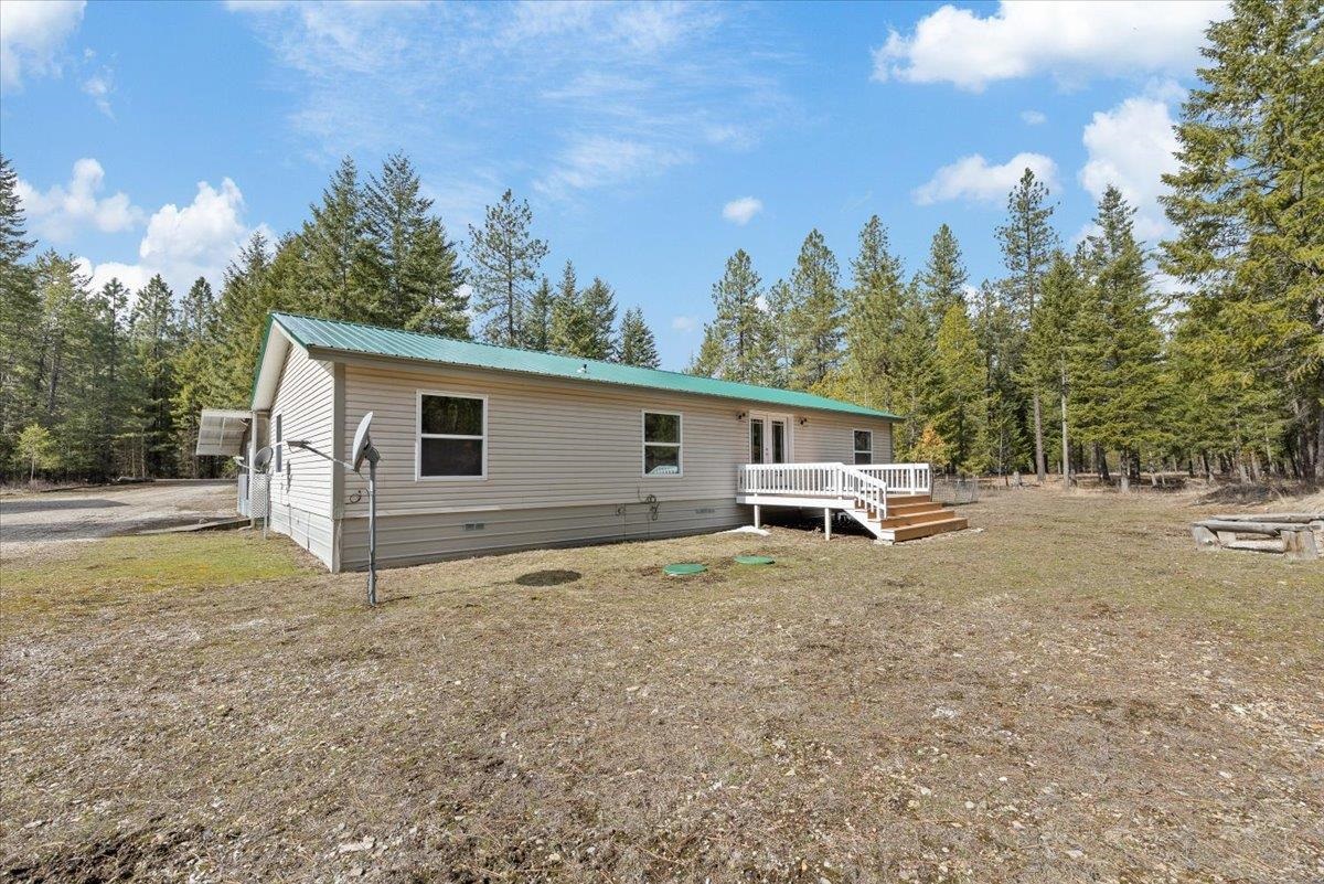 3627 Solokar Road Loon Lake, WA 99148 - Photo 30 of 48