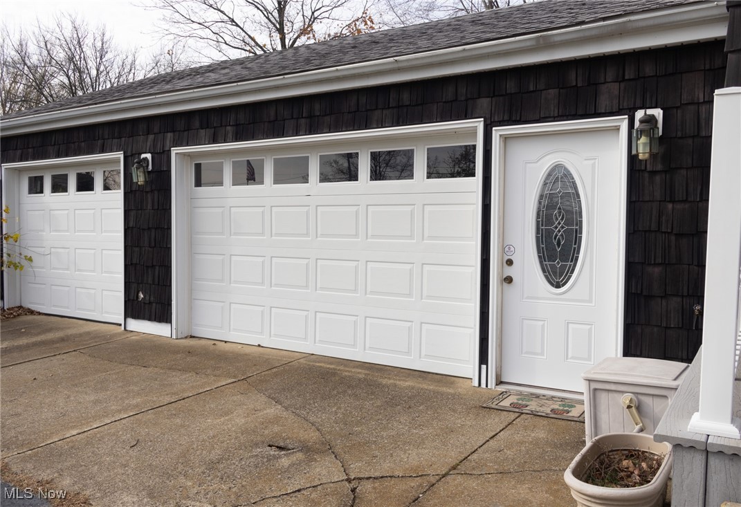 6637 Center Road Ashtabula, OH 44004 - Photo 4 of 44 View of garage