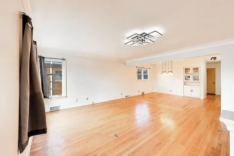 $399,900 | 7810 Kilbourn Avenue, Skokie, IL 60076